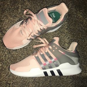 NWOT Adidas sneakers